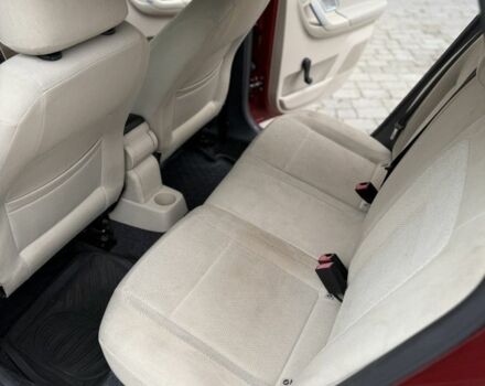 Шкода Фабия 2010 в Пустомытах на Automoto.ua Красный Шкода Фабия, объемом двигателя 1.9 л и пробегом 345 тыс. км за 1900 $, фото 7 на Automoto.ua