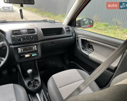 Червоний Шкода Фабія, об'ємом двигуна 1.39 л та пробігом 233 тис. км за 3550 $, фото 31 на Automoto.ua