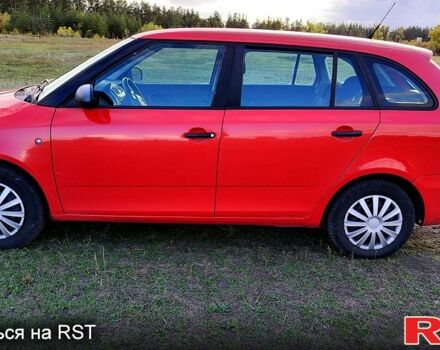 Шкода Фабия 2010 в Каменское - Днепродзержинск на Automoto.ua Красный Шкода Фабия, объемом двигателя 1.4 л и пробегом 235 тыс. км за 4100 $, фото 1 на Automoto.ua