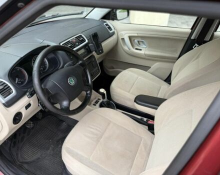 Шкода Фабия 2010 в Пустомытах на Automoto.ua Красный Шкода Фабия, объемом двигателя 1.9 л и пробегом 345 тыс. км за 1900 $, фото 6 на Automoto.ua