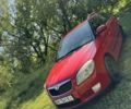 Красный Шкода Фабия, объемом двигателя 1.4 л и пробегом 324 тыс. км за 5200 $, фото 3 на Automoto.ua