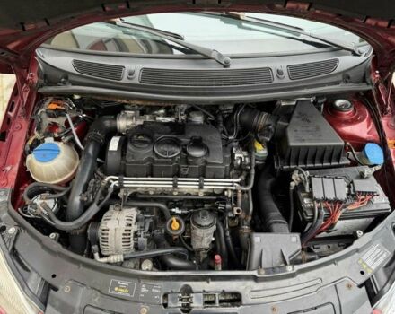 Шкода Фабия 2010 в Пустомытах на Automoto.ua Красный Шкода Фабия, объемом двигателя 1.9 л и пробегом 345 тыс. км за 1900 $, фото 3 на Automoto.ua