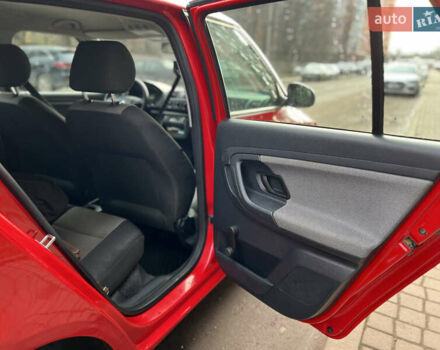 Червоний Шкода Фабія, об'ємом двигуна 1.39 л та пробігом 233 тис. км за 3550 $, фото 33 на Automoto.ua