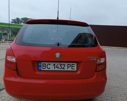 Красный Шкода Фабия, объемом двигателя 1.4 л и пробегом 245 тыс. км за 3850 $, фото 6 на Automoto.ua