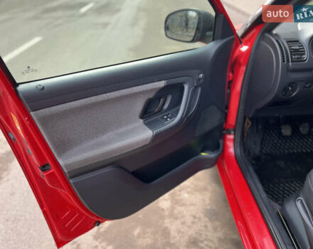 Червоний Шкода Фабія, об'ємом двигуна 1.39 л та пробігом 233 тис. км за 3550 $, фото 36 на Automoto.ua