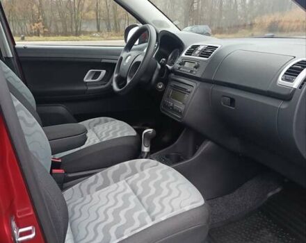 Червоний Шкода Фабія, об'ємом двигуна 1.6 л та пробігом 170 тис. км за 6550 $, фото 17 на Automoto.ua