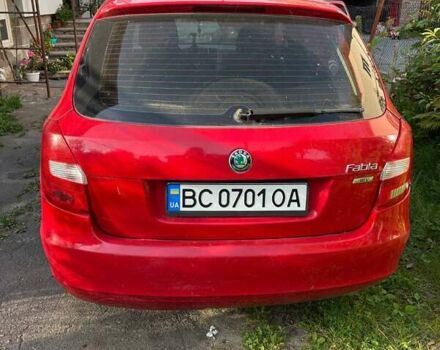 Красный Шкода Фабия, объемом двигателя 1.39 л и пробегом 410 тыс. км за 3050 $, фото 2 на Automoto.ua