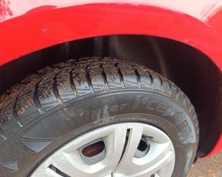 Красный Шкода Фабия, объемом двигателя 1.6 л и пробегом 217 тыс. км за 5200 $, фото 4 на Automoto.ua