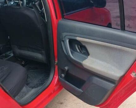 Червоний Шкода Фабія, об'ємом двигуна 1.6 л та пробігом 200 тис. км за 5100 $, фото 7 на Automoto.ua