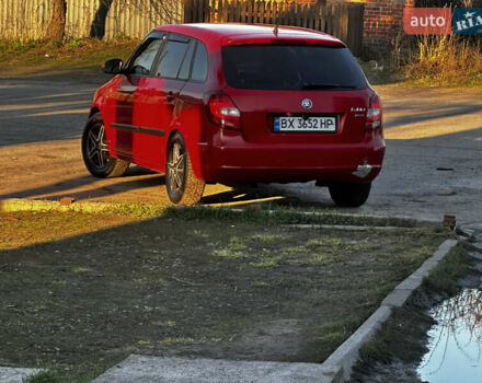 Красный Шкода Фабия, объемом двигателя 1.6 л и пробегом 423 тыс. км за 5500 $, фото 7 на Automoto.ua