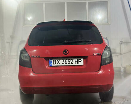 Красный Шкода Фабия, объемом двигателя 1.6 л и пробегом 423 тыс. км за 5500 $, фото 2 на Automoto.ua