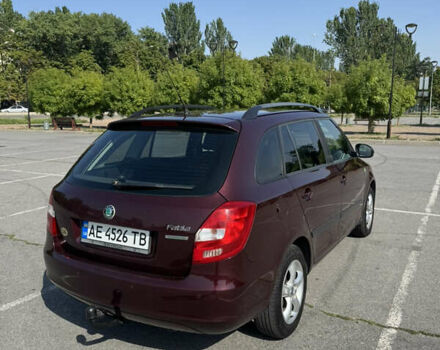 Шкода Фабия 2011 в Запорожье на Automoto.ua Красный Шкода Фабия, объемом двигателя 1.2 л и пробегом 248 тыс. км за 6100 $, фото 5 на Automoto.ua
