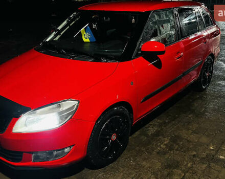 Красный Шкода Фабия, объемом двигателя 1.6 л и пробегом 423 тыс. км за 5500 $, фото 9 на Automoto.ua