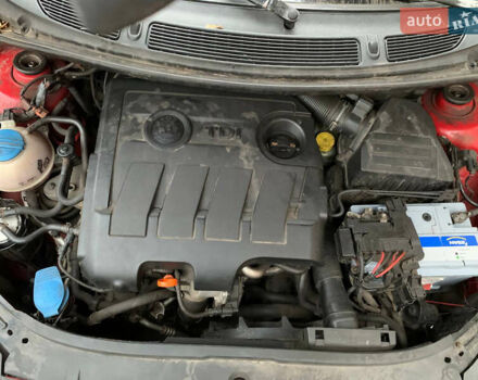 Червоний Шкода Фабія, об'ємом двигуна 1.6 л та пробігом 204 тис. км за 5500 $, фото 11 на Automoto.ua