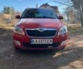 Красный Шкода Фабия, объемом двигателя 1.2 л и пробегом 245 тыс. км за 5400 $, фото 1 на Automoto.ua