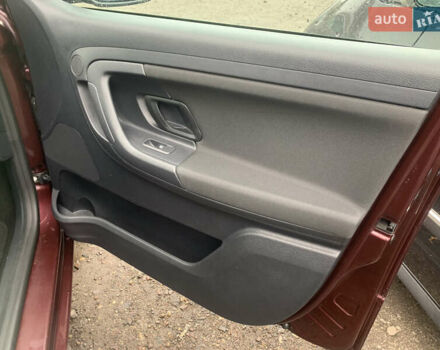 Красный Шкода Фабия, объемом двигателя 1.2 л и пробегом 222 тыс. км за 7800 $, фото 33 на Automoto.ua