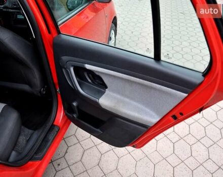 Червоний Шкода Фабія, об'ємом двигуна 1.39 л та пробігом 155 тис. км за 5900 $, фото 20 на Automoto.ua