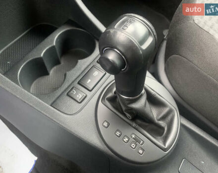 Красный Шкода Фабия, объемом двигателя 1.2 л и пробегом 222 тыс. км за 7800 $, фото 22 на Automoto.ua