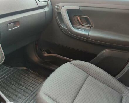 Червоний Шкода Фабія, об'ємом двигуна 1.2 л та пробігом 139 тис. км за 5300 $, фото 5 на Automoto.ua