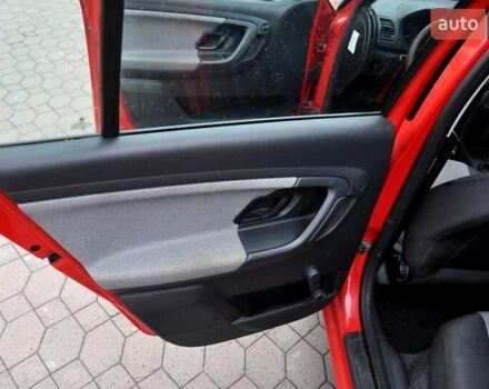 Червоний Шкода Фабія, об'ємом двигуна 1.39 л та пробігом 155 тис. км за 5900 $, фото 17 на Automoto.ua