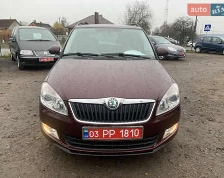 Красный Шкода Фабия, объемом двигателя 1.2 л и пробегом 222 тыс. км за 7800 $, фото 9 на Automoto.ua