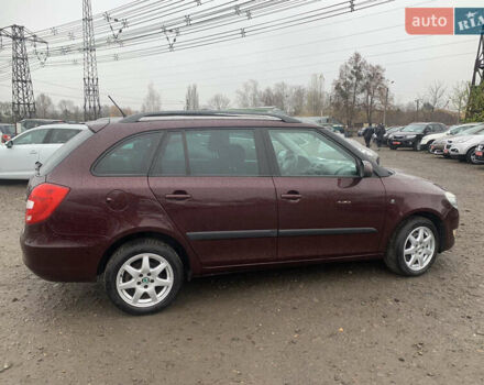 Красный Шкода Фабия, объемом двигателя 1.2 л и пробегом 222 тыс. км за 7800 $, фото 5 на Automoto.ua