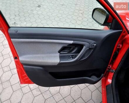Червоний Шкода Фабія, об'ємом двигуна 1.39 л та пробігом 155 тис. км за 5900 $, фото 14 на Automoto.ua