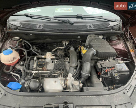 Красный Шкода Фабия, объемом двигателя 1.2 л и пробегом 222 тыс. км за 7800 $, фото 41 на Automoto.ua