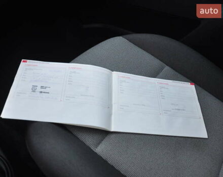 Червоний Шкода Фабія, об'ємом двигуна 1.39 л та пробігом 155 тис. км за 5900 $, фото 30 на Automoto.ua