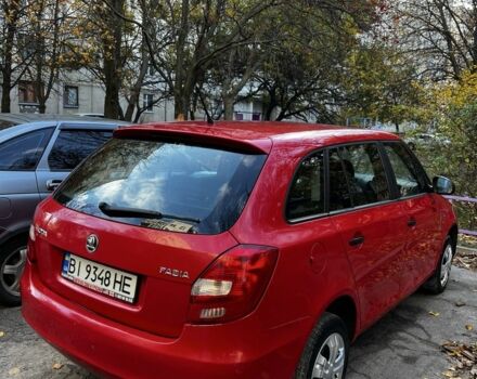 Червоний Шкода Фабія, об'ємом двигуна 1.2 л та пробігом 300 тис. км за 4200 $, фото 2 на Automoto.ua