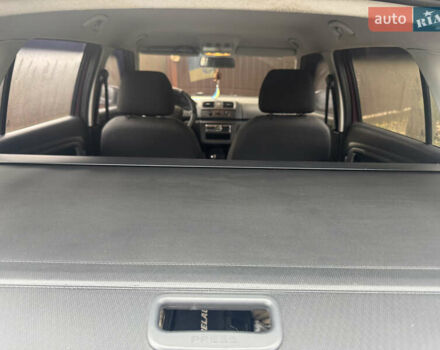 Красный Шкода Фабия, объемом двигателя 1.39 л и пробегом 104 тыс. км за 8000 $, фото 6 на Automoto.ua