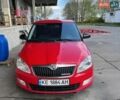 Красный Шкода Фабия, объемом двигателя 1.2 л и пробегом 275 тыс. км за 5600 $, фото 1 на Automoto.ua