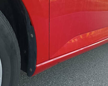 Красный Шкода Фабия, объемом двигателя 1 л и пробегом 258 тыс. км за 6400 $, фото 6 на Automoto.ua