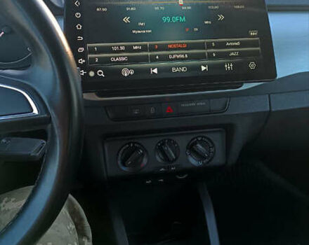 Красный Шкода Фабия, объемом двигателя 1 л и пробегом 258 тыс. км за 6400 $, фото 10 на Automoto.ua