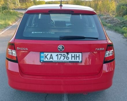 Красный Шкода Фабия, объемом двигателя 1 л и пробегом 242 тыс. км за 6700 $, фото 3 на Automoto.ua