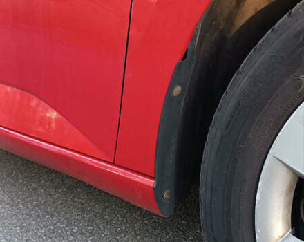 Красный Шкода Фабия, объемом двигателя 1 л и пробегом 258 тыс. км за 6400 $, фото 5 на Automoto.ua