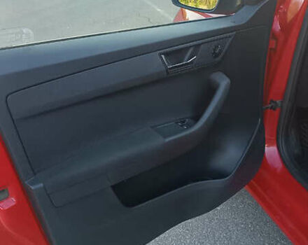 Красный Шкода Фабия, объемом двигателя 1 л и пробегом 258 тыс. км за 6400 $, фото 12 на Automoto.ua