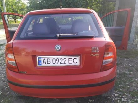 Красный Шкода Фабия, объемом двигателя 1.4 л и пробегом 240 тыс. км за 2950 $, фото 1 на Automoto.ua
