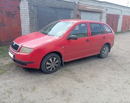 Червоний Шкода Фабія, об'ємом двигуна 1.4 л та пробігом 300 тис. км за 2800 $, фото 1 на Automoto.ua