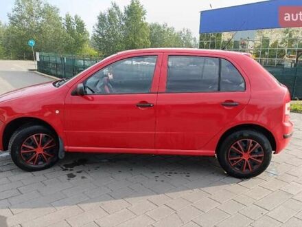 Красный Шкода Фабия, объемом двигателя 1.2 л и пробегом 184 тыс. км за 3000 $, фото 1 на Automoto.ua