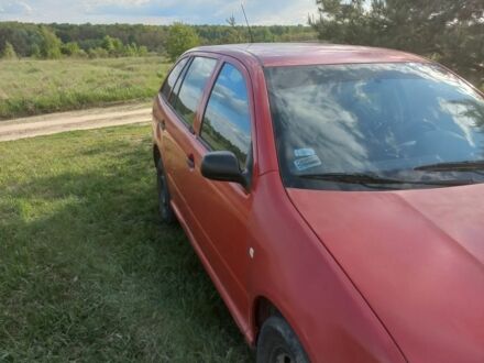 Шкода Фабия 2005 в Житомире на Automoto.ua Красный Шкода Фабия, объемом двигателя 1 л и пробегом 400 тыс. км за 1599 $, фото 1 на Automoto.ua