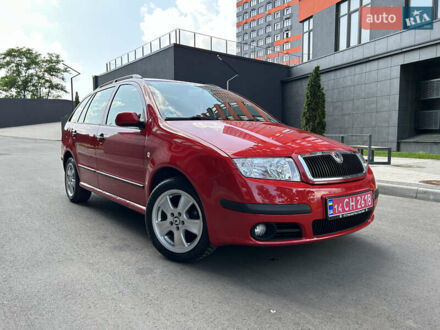 Шкода Фабия 2005 в Киеве на Automoto.ua Красный Шкода Фабия, объемом двигателя 1.39 л и пробегом 187 тыс. км за 5999 $, фото 1 на Automoto.ua