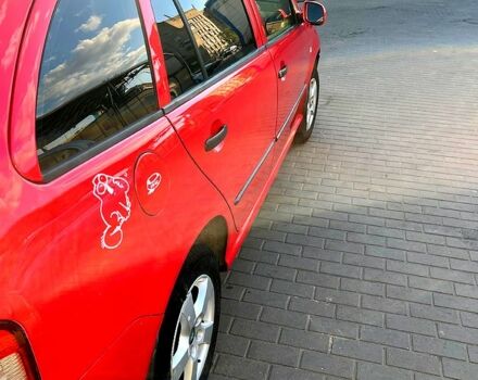 Красный Шкода Фабия, объемом двигателя 1.2 л и пробегом 289 тыс. км за 4000 $, фото 1 на Automoto.ua