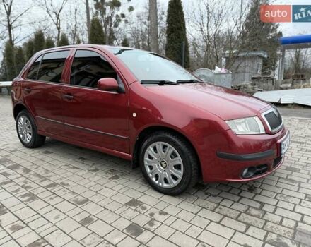 Красный Шкода Фабия, объемом двигателя 1.4 л и пробегом 227 тыс. км за 4777 $, фото 1 на Automoto.ua