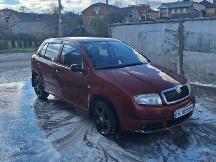 Красный Шкода Фабия, объемом двигателя 1.2 л и пробегом 260 тыс. км за 2700 $, фото 1 на Automoto.ua