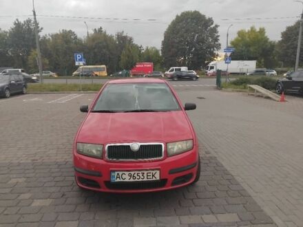 Шкода Фабия 2006 в Луцке на Automoto.ua Красный Шкода Фабия, объемом двигателя 1.2 л и пробегом 260 тыс. км за 2800 $, фото 1 на Automoto.ua