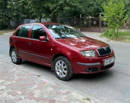 Червоний Шкода Фабія, об'ємом двигуна 1.2 л та пробігом 166 тис. км за 3700 $, фото 1 на Automoto.ua