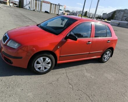 Красный Шкода Фабия, объемом двигателя 1.2 л и пробегом 300 тыс. км за 3500 $, фото 1 на Automoto.ua
