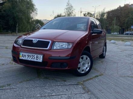 Шкода Фабия 2006 в Полтаве на Automoto.ua Красный Шкода Фабия, объемом двигателя 1.2 л и пробегом 205 тыс. км за 3800 $, фото 1 на Automoto.ua