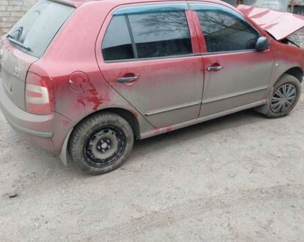 Красный Шкода Фабия, объемом двигателя 1.2 л и пробегом 151 тыс. км за 2100 $, фото 1 на Automoto.ua